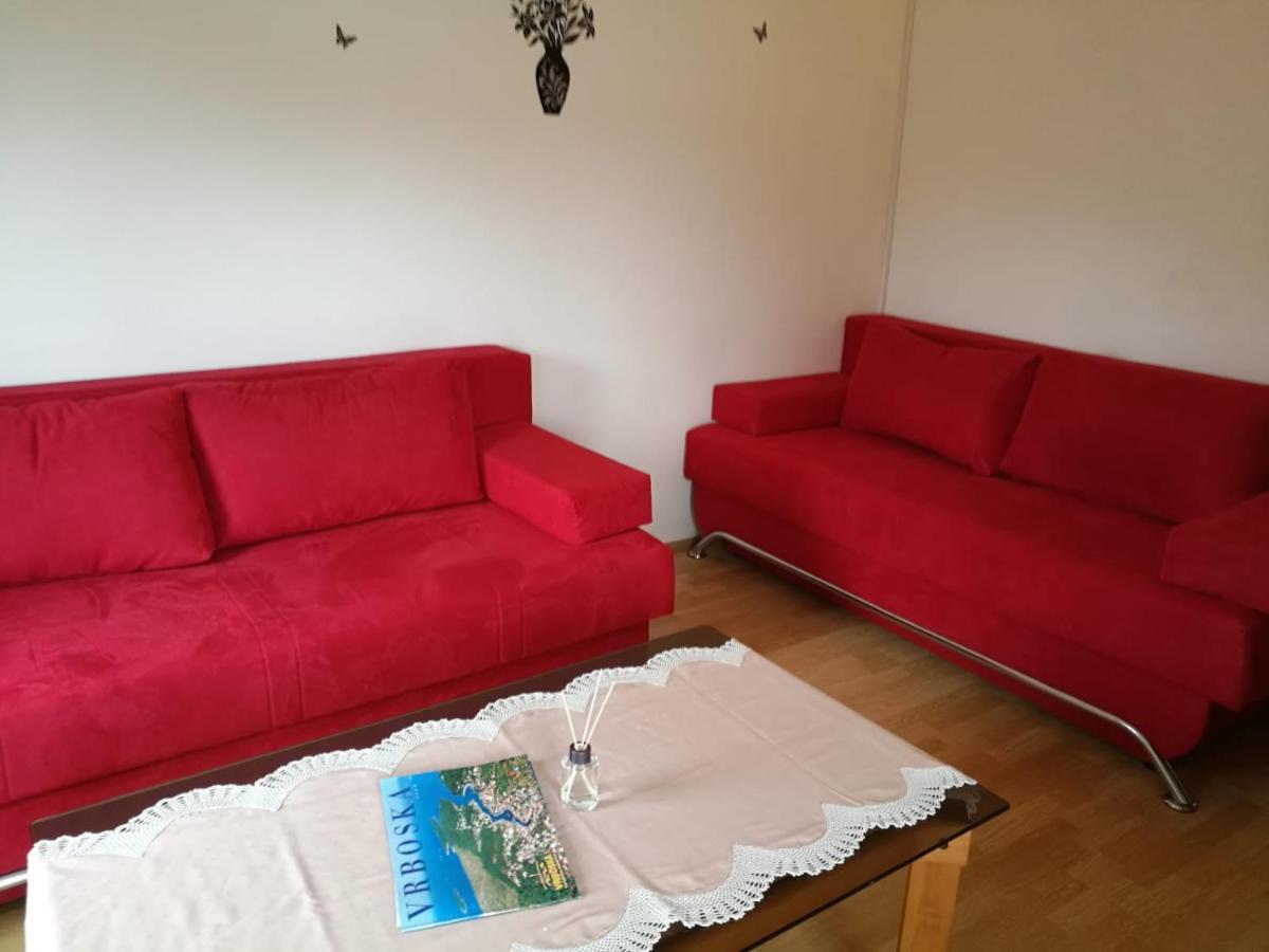Ivanka Apartments Vrboska Exteriör bild